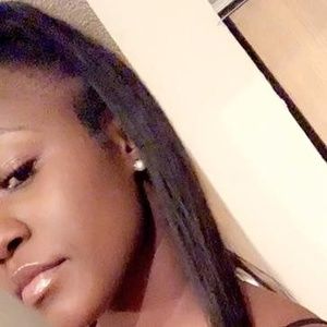 Meet your Posher, Zhanya